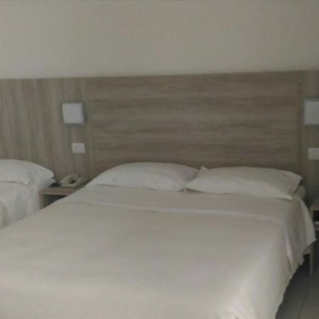 Hotel Monti ริมินี ภายนอก รูปภาพ