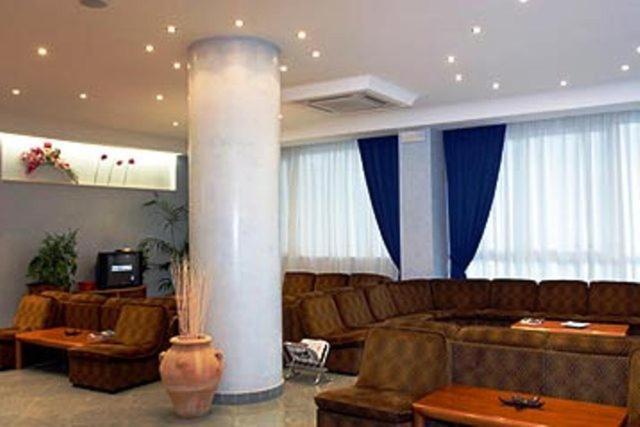 Hotel Monti ริมินี ภายนอก รูปภาพ