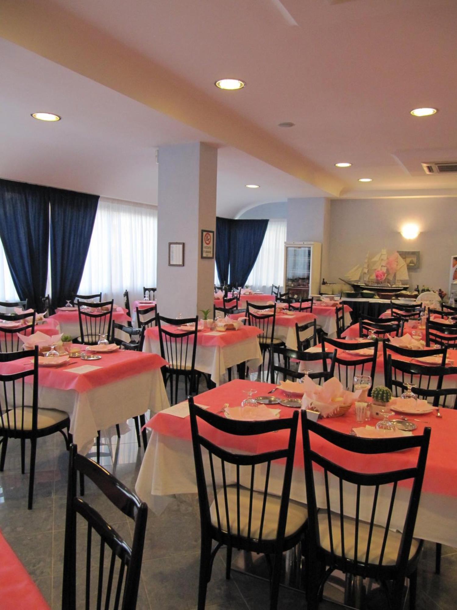 Hotel Monti ริมินี ภายนอก รูปภาพ