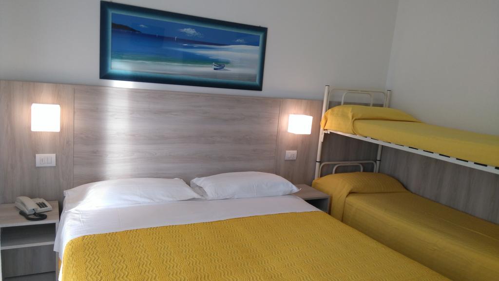 Hotel Monti ริมินี ภายนอก รูปภาพ